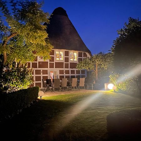 Altes Landhaus Oste, Klavier Appartement, 2 Zimmer Mit Kamin Hemmoor Exterior foto