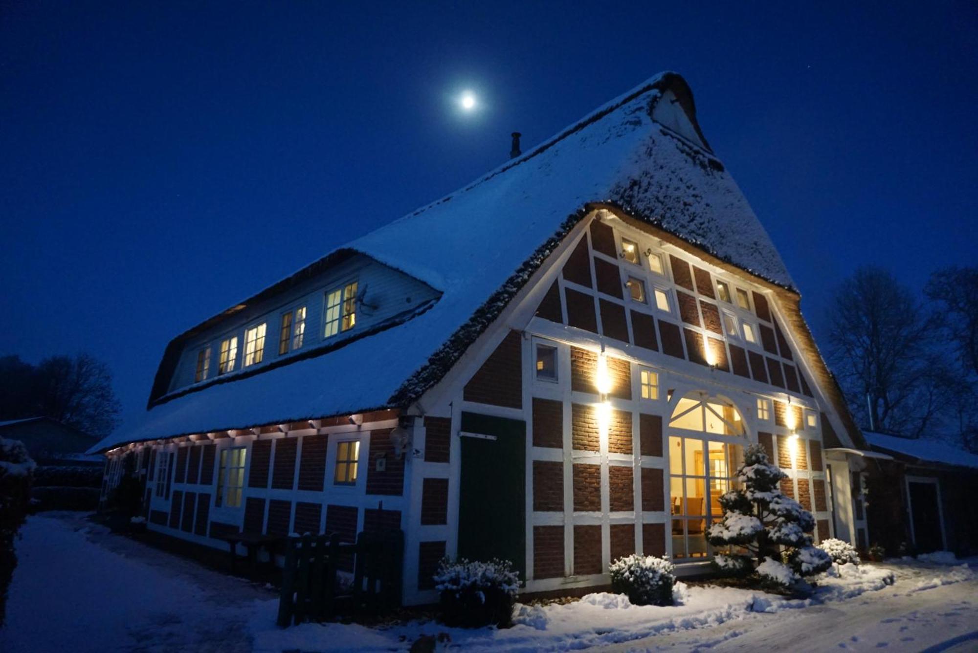 Altes Landhaus Oste, Klavier Appartement, 2 Zimmer Mit Kamin Hemmoor Exterior foto